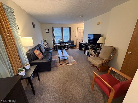 2nd image of 1393 Loop Rd #1397