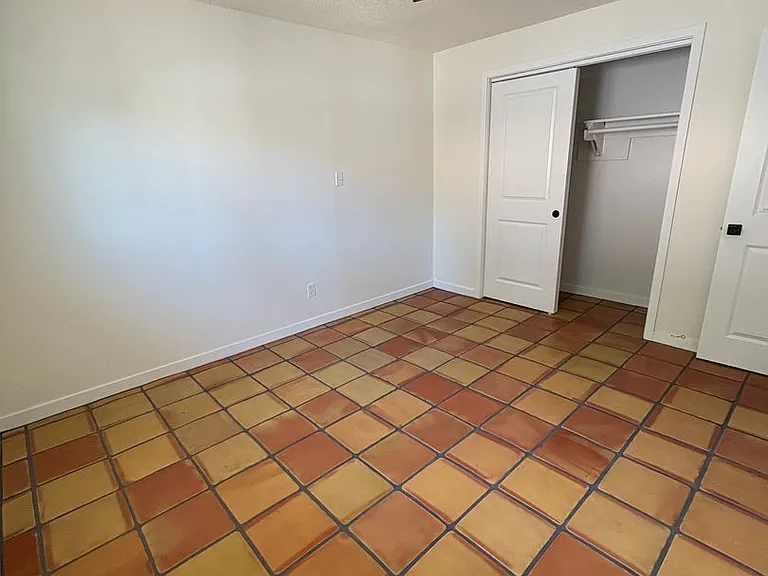 1867 E University Dr — Photo 40