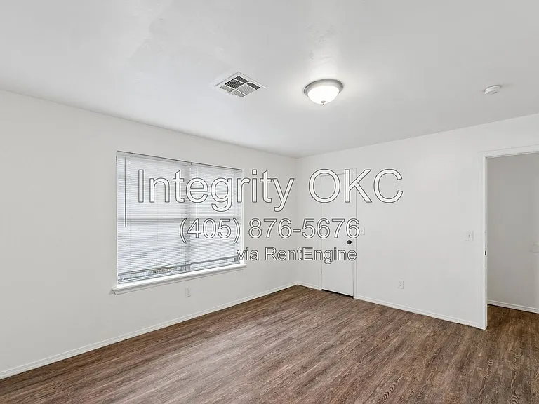 8514 Candlewood Dr — Photo 36