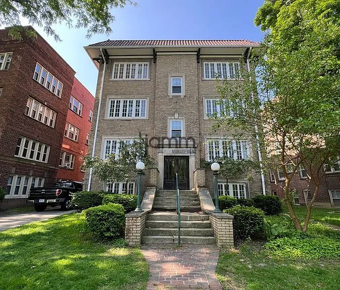 2568 Overlook Rd #8 — Photo 1