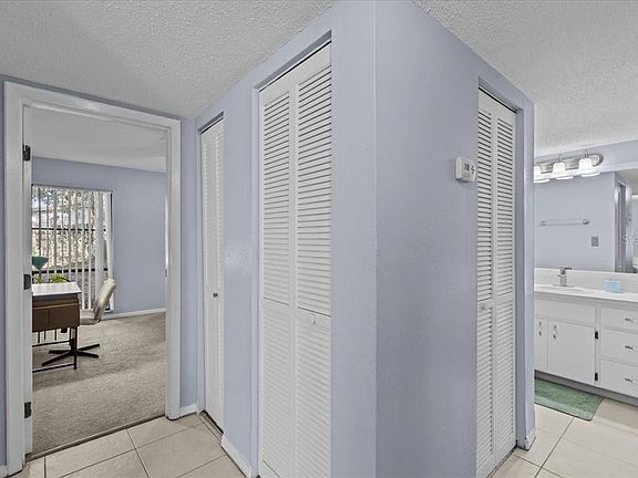 2nd image of 2811 SW Archer Rd APT Z241