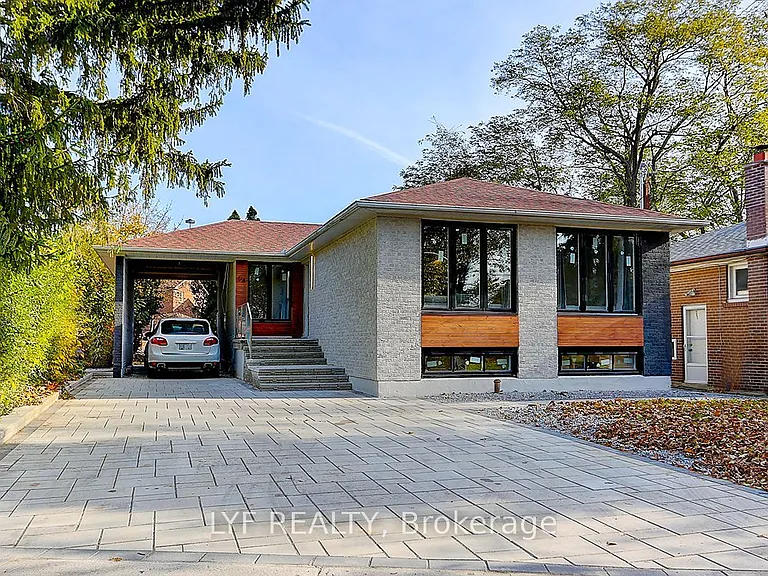 54 Camwood Cres #6 — Photo 1