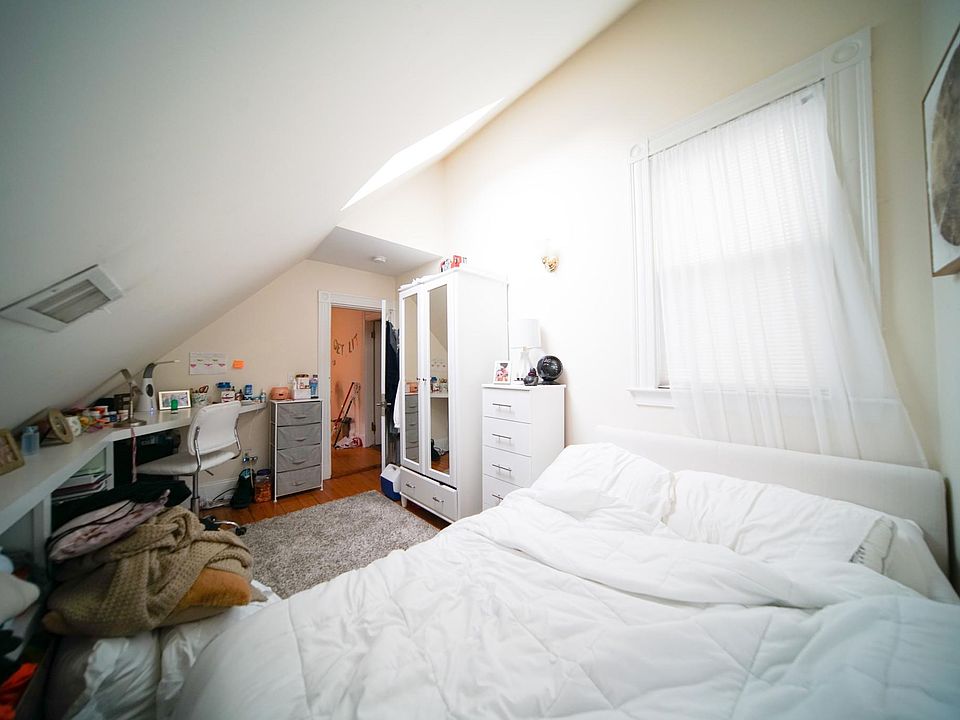 Sample Bedroom #7