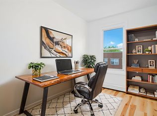 251 Halladay St APT 3, Jersey City, NJ 07304