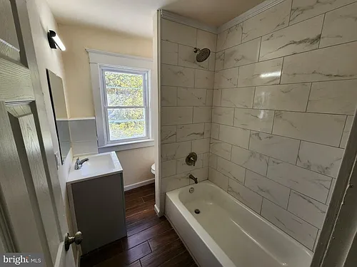 4621 Woodland Ave — Photo 18