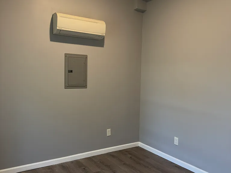 419 E Lincoln Hwy #2 — Photo 5