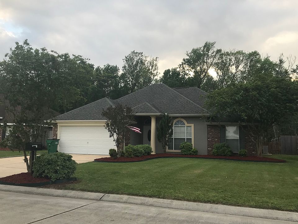 1st image of 613 Foxwood Ln