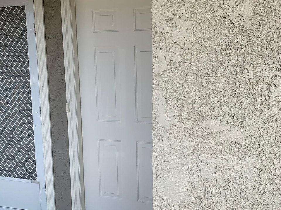 1st image of 379 E Surfside Dr