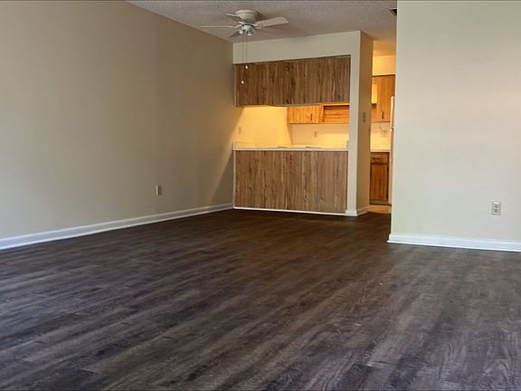 4th image of 720 NE 30th Ave Unit K