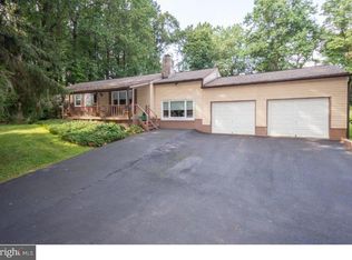 121 Westmoreland Dr, Coatesville, PA 19320