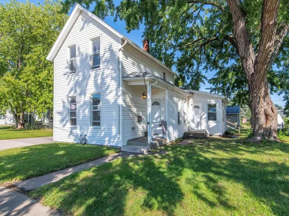 711 Wilkes Ave, Davenport, IA 52802