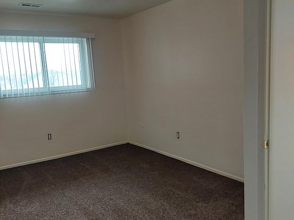 4th image of 4221 Quarry St APT 10