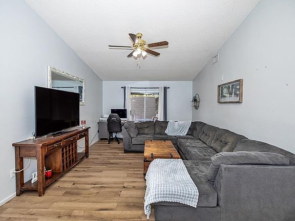 5th image of 1643 W 12th Ln
