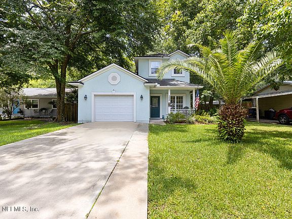 2nd image of 358 CAPE Avenue