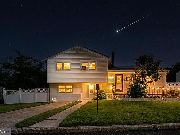 4th image of 48 W Bolton Ave