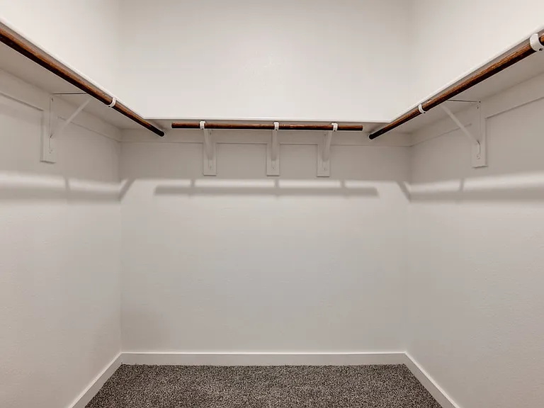 748 Wheatfield Dr — Photo 19