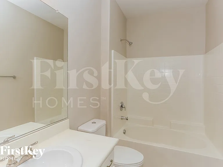 8933 Hand Painted Ct — Photo 14