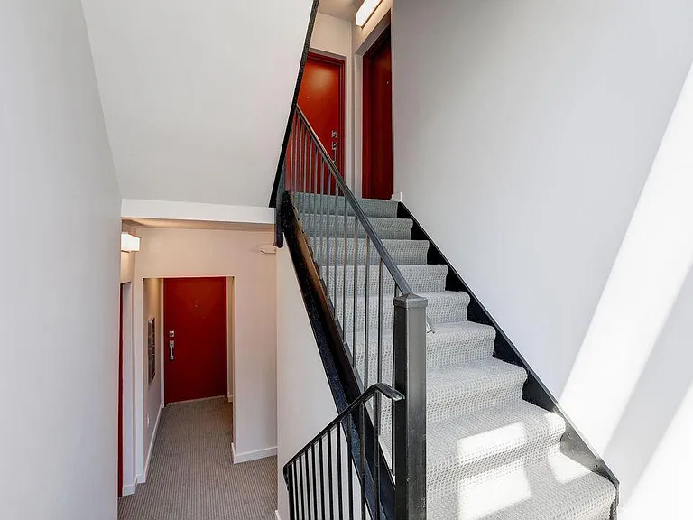 626 E St SE #203 — Photo 10