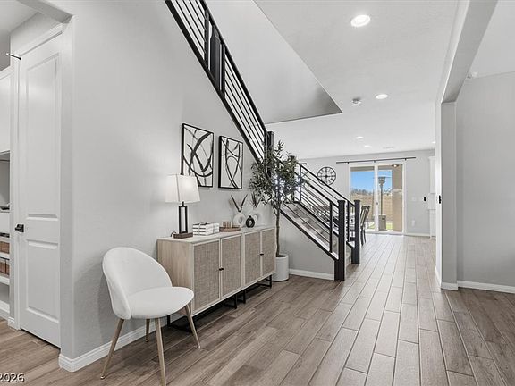 3rd image of 81 Kokomiko Ave