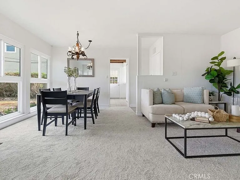 926 Kornblum Ave — Photo 6