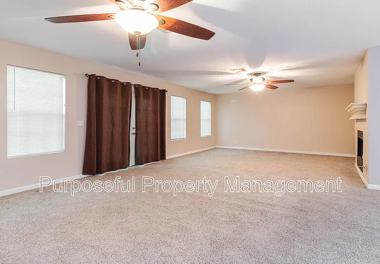 9204 Aaron Dr — Photo 8