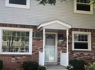 27778 Reo Rd, Grosse Ile, MI 48138