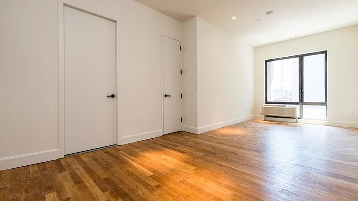 Rented by Nooklyn NYC LLC | media 4