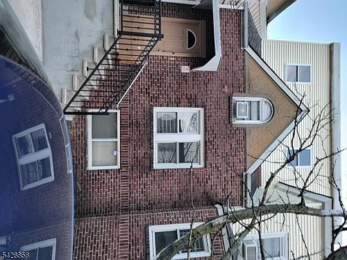 22 Nichols St Photo 1