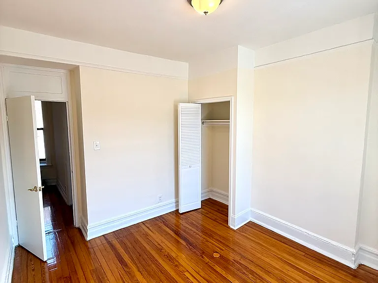 35-14 28th Ave #40 — Photo 6