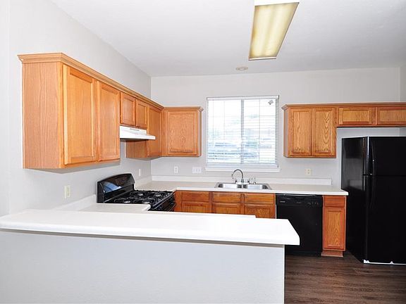 3rd image of 2812 Southampton Way APT A