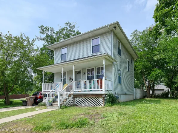 63 Foster St, Pontiac, MI 48342