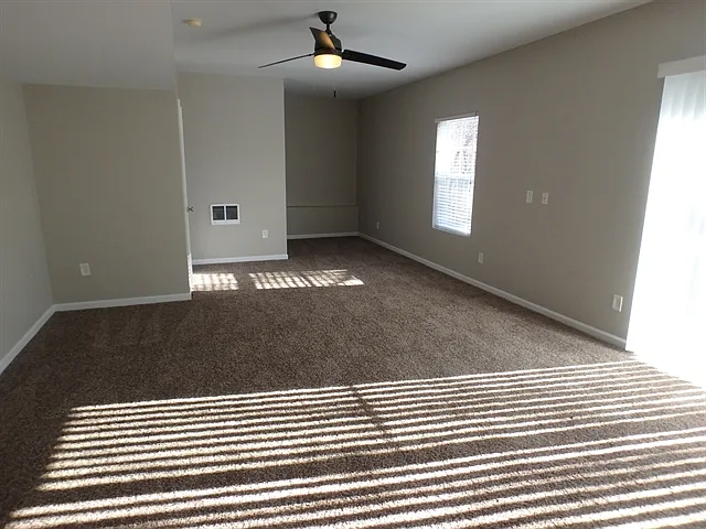 2713 Gross Ave — Photo 17