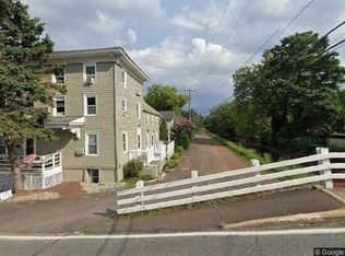 33 E Afton Ave APT 3, Morrisville, PA 19067
