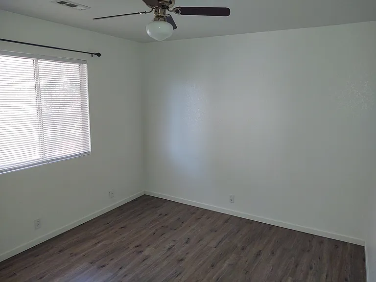 2658 Bunker St #4 — Photo 2