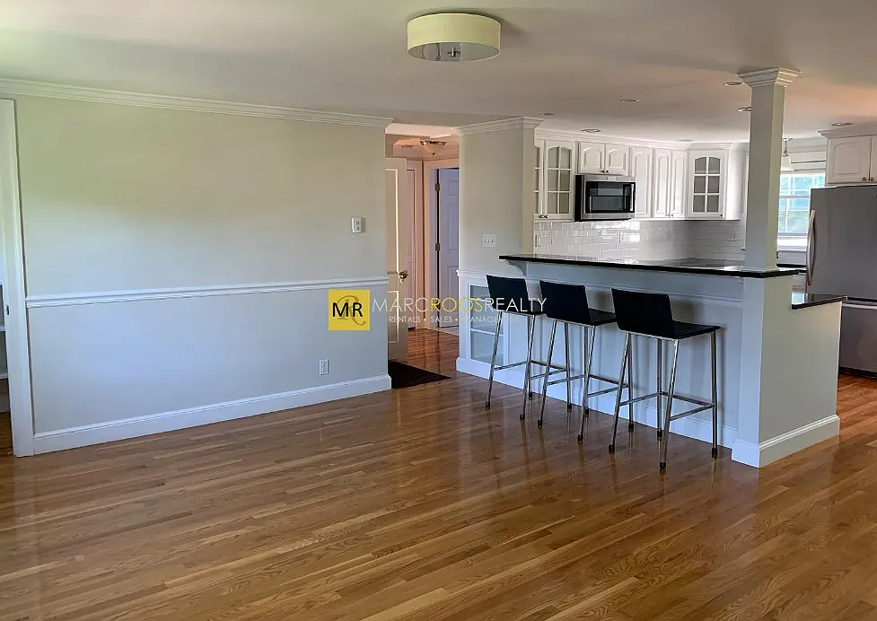 1 bed, 1.0 bath, 900 sqft, $2,900 — Photo 4