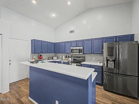 2nd image of 2894 W HIDALGO Street