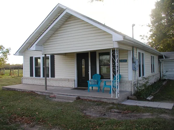 1400 S 45th St, Corsicana, TX 75110