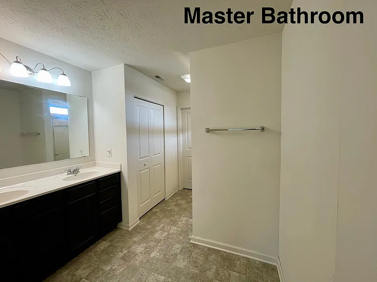 4464 Averly Park Cir — Photo 16
