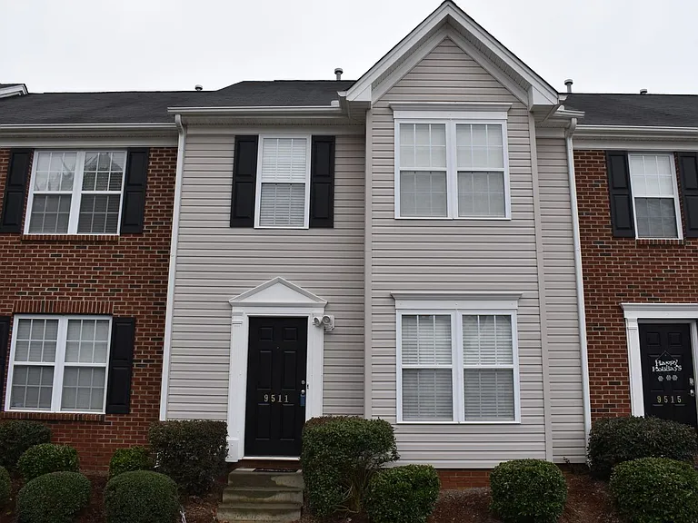 9511 Brackenview Ct — Photo 1