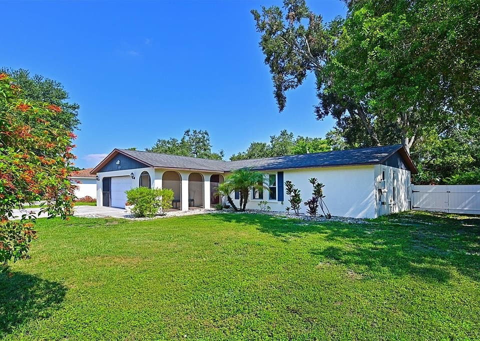 1st image of 3228 Village Ln