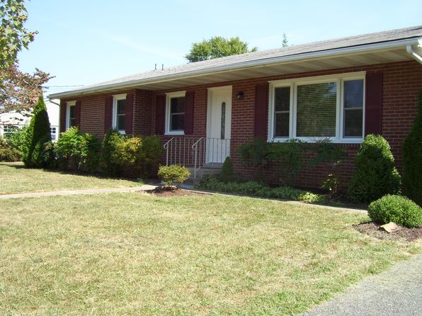 39 Hampton Pl