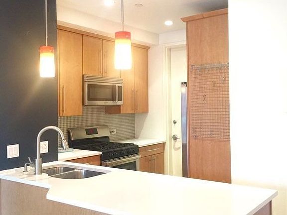 3rd image of 346 E 119th St #3A