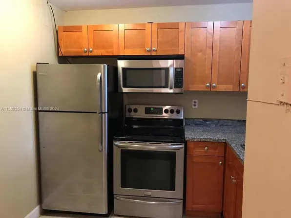 482 NW 165th Street Rd APT A204, Miami, FL 33169