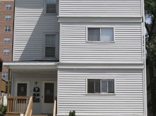 520 W Johnson St APT 1, Madison, WI 53703