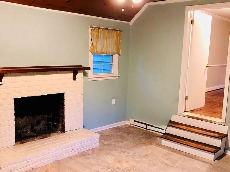 808 Cowan Rd — Photo 4