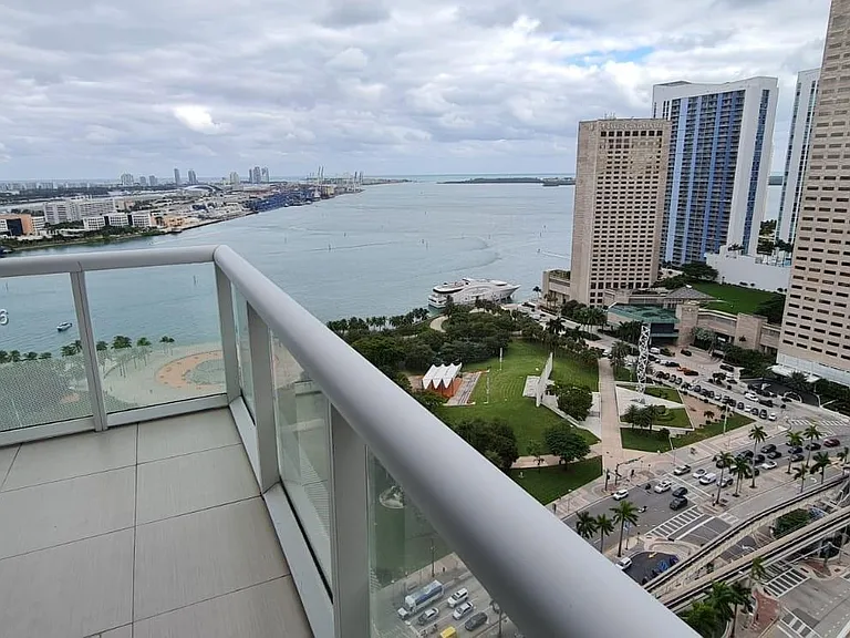 50 Biscayne Blvd #2810 — Photo 45