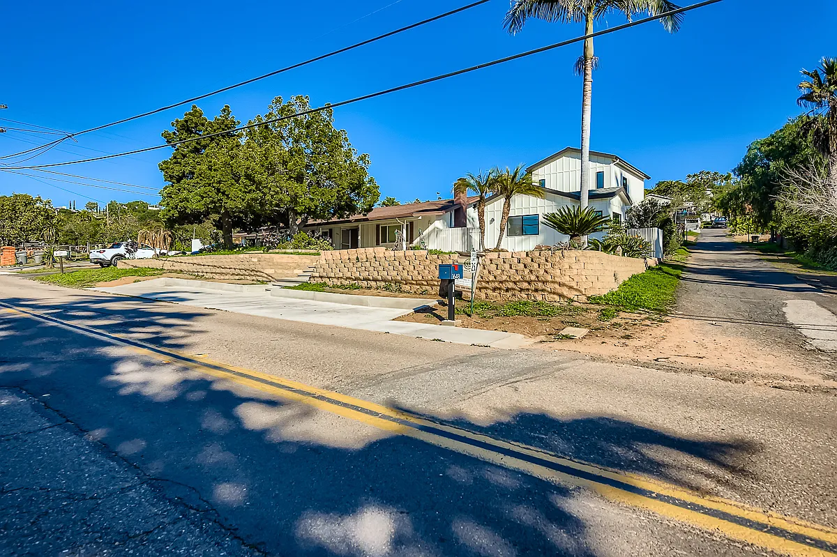 2 bed, $4,500 — Photo 4