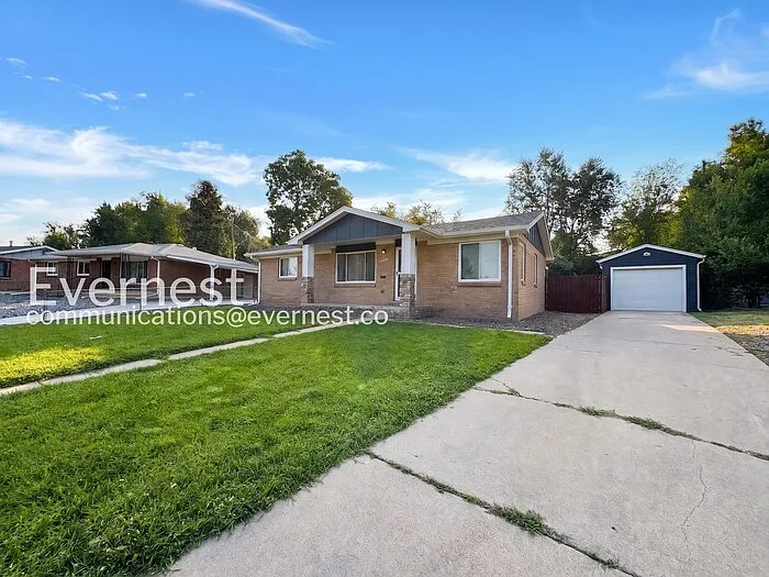 4220 S Inca St — Photo 2