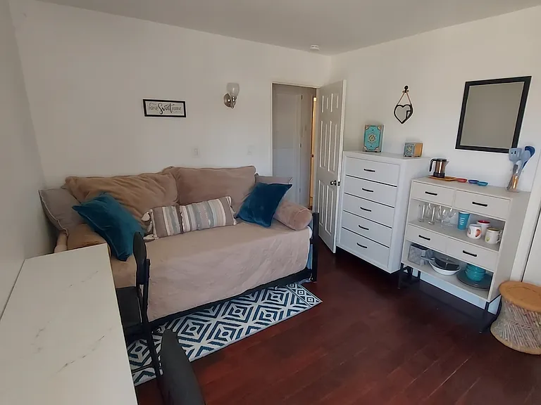 224 F St #4 — Photo 1