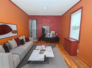 1047 Harrison St, Uniondale, NY 11553